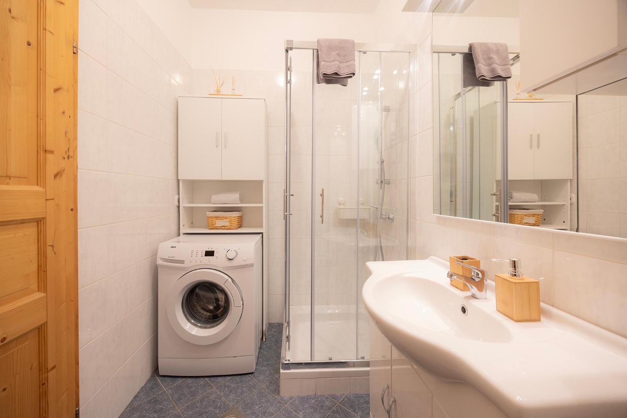 Apartmaji Anze קרנייסקה גורה מראה חיצוני תמונה